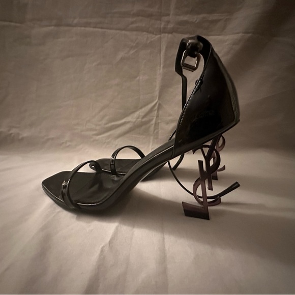 Ysl heels - Picture 3 of 8